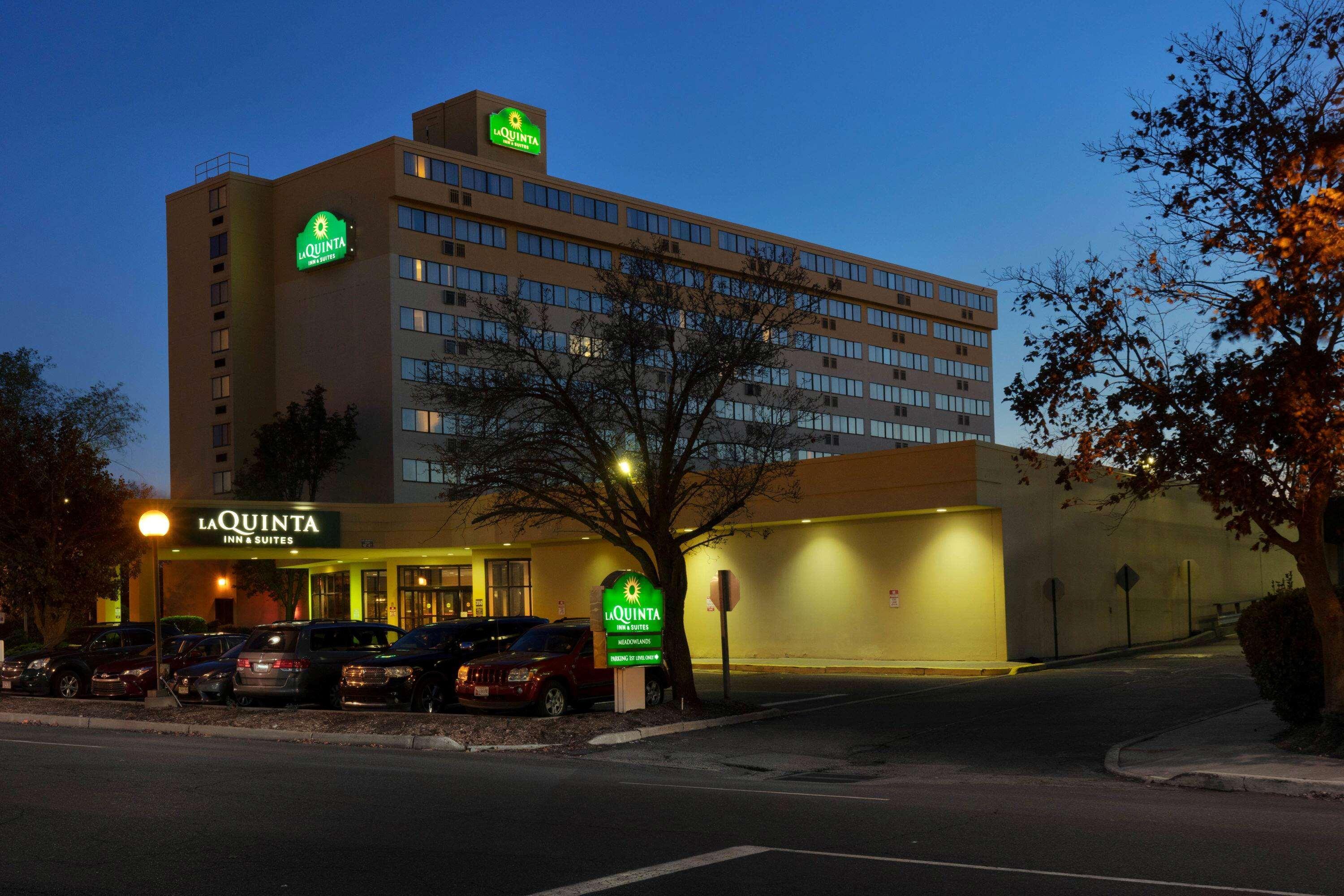 La Quinta By Wyndham Secaucus Meadowlands Hotel Exterior foto