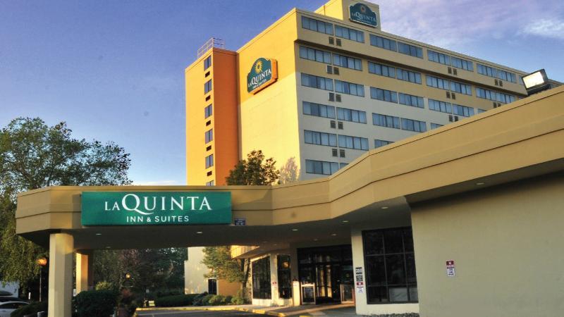 La Quinta By Wyndham Secaucus Meadowlands Hotel Exterior foto